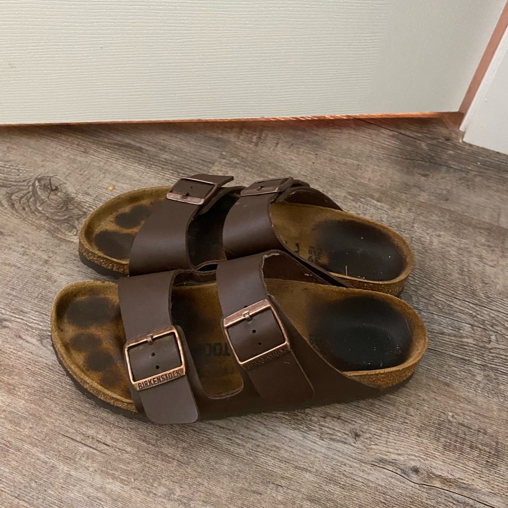 Arizona Birkenstocks size 39 narrow